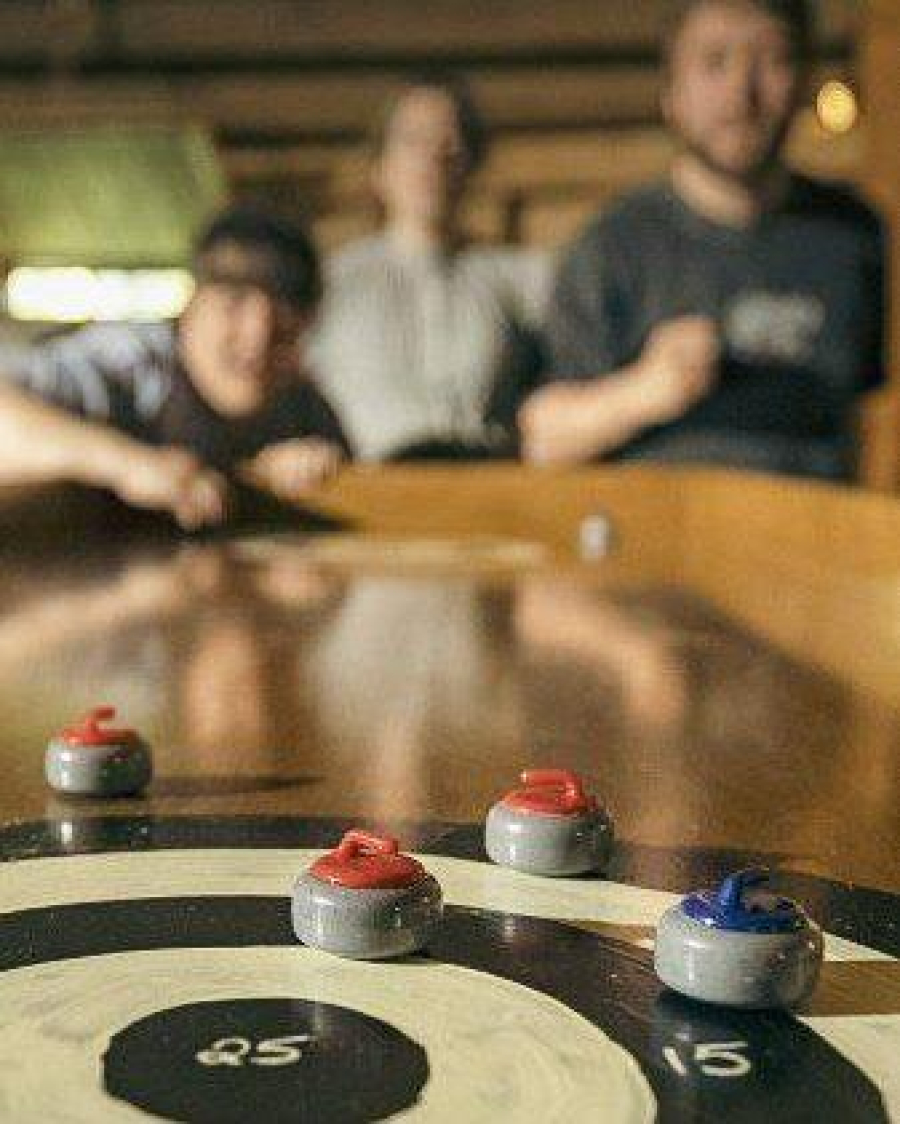 Jeu du curling du Club des Pinsonnault
