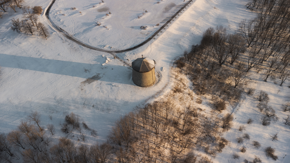 Vue de haut de la Tour Martello 1 en hiver